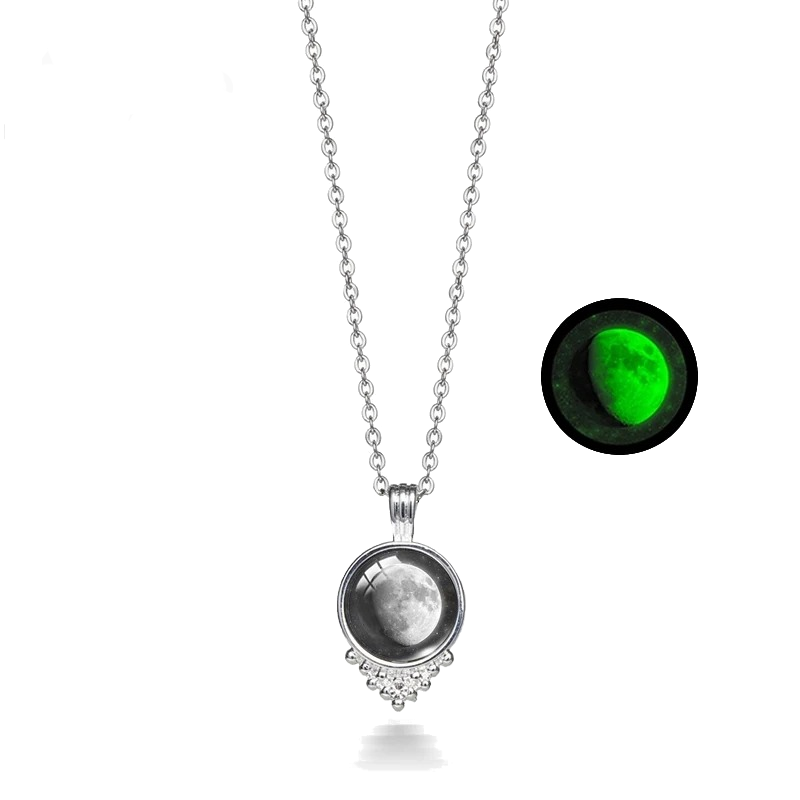 Collana Glowing in the dark Luna Crescente