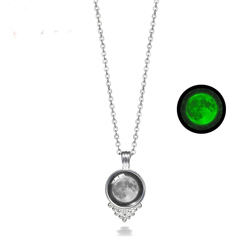 Collana Glowing in the dark Luna Nuova